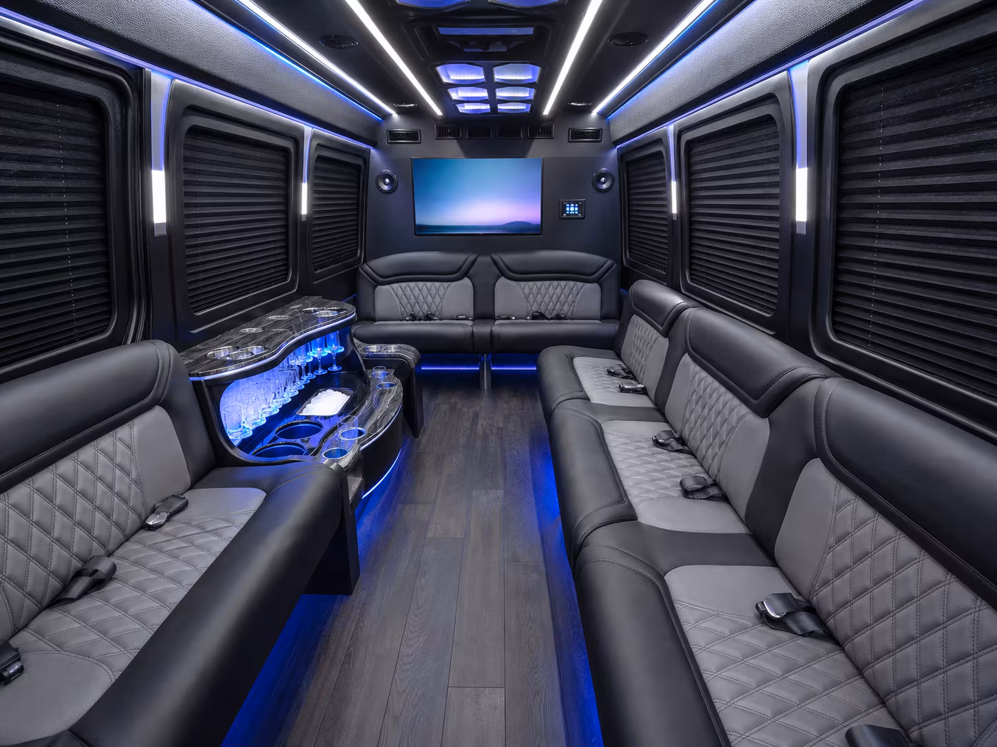 commerce city 28 passenger party bus